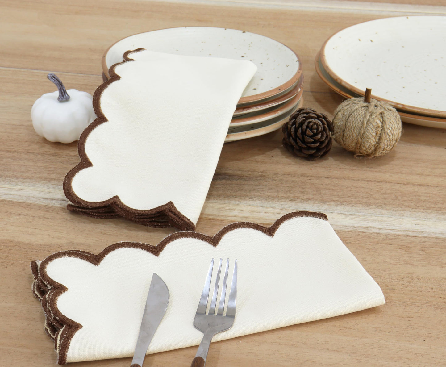 PurpleEssences Scalloped Embroidery Cloth Napkins Table Decor Fall Thanksgiving 100% Cotton Set of 4-18 x 18 inch - Beige - Edges - Brown